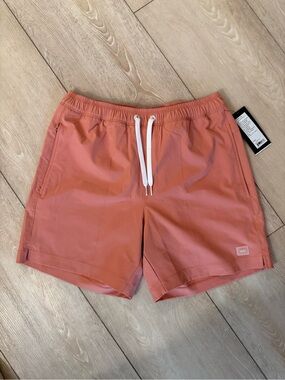 Rhone Men’s 5.5” R&R Swim Trunks NWT Coral Clay Size Small | Lined Stretch